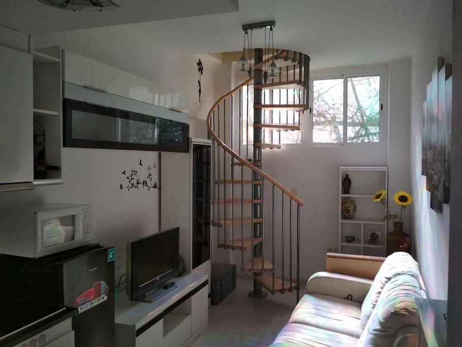 Loft Con Encanto De Raul Y Rosa Сан-Себастиан-де-лос-Рейес Экстерьер фото
